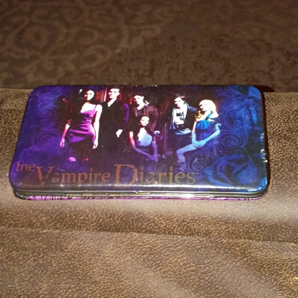 Vampire Wallet - Picture 1 of 3